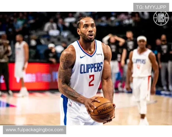 卡斯尔半场高效砍下13分送出5助攻2抢断表现全面助力球队领先 卡斯尔半场高效砍下13分送出5助攻2抢断表现全面助力球队领先