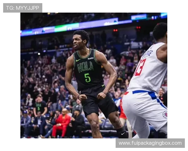 锡安高效表现全场18分5板6助1断 上半场独得16分引领球队攻势 锡安高效表现全场18分5板6助1断 上半场独得16分引领球队攻势